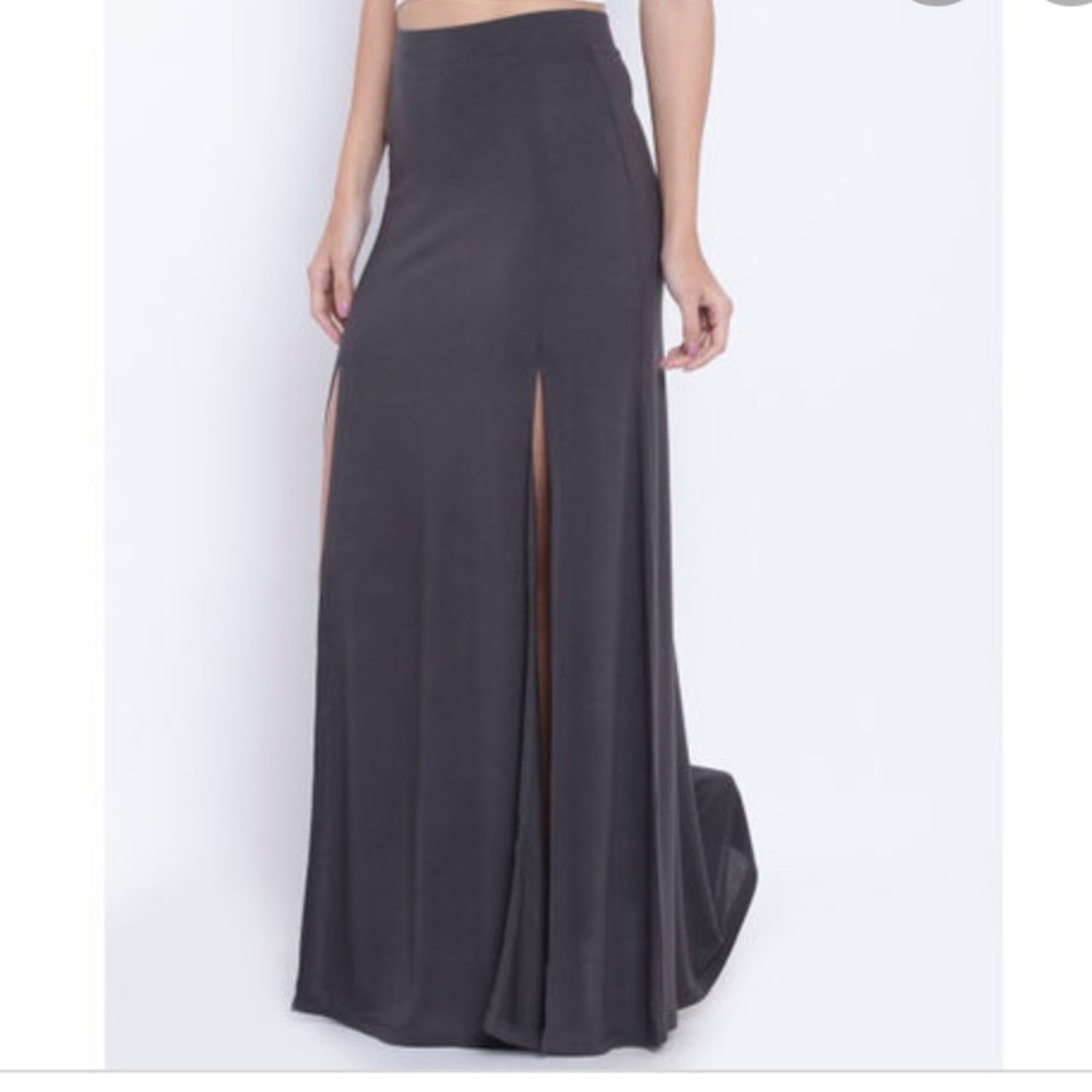 Forever 21 - Women’s Charcoal Maxi Skirt - S